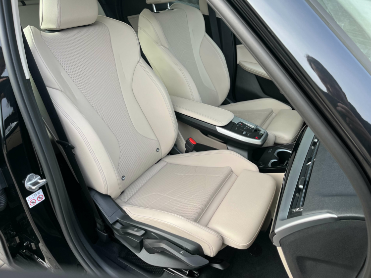 BMW X1 X1 sDrive18iA Widescreen/Leder/Sportzetels/Camera Leconte Motors