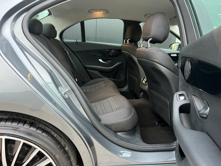 Mercedes-Benz C 180 C 180 9G-TRONIC Berline Sportzetels/LED/Camera/... Leconte Motors