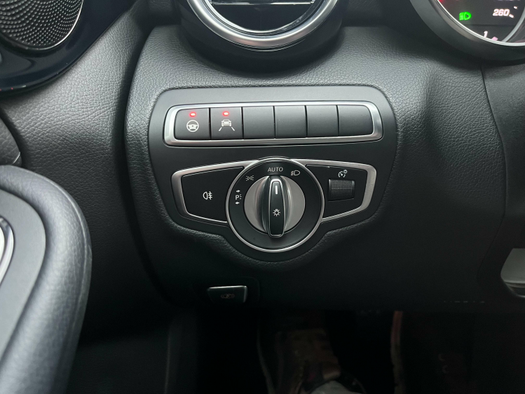 Mercedes-Benz C 180 C 180 9G-TRONIC Berline Sportzetels/LED/Camera/... Leconte Motors