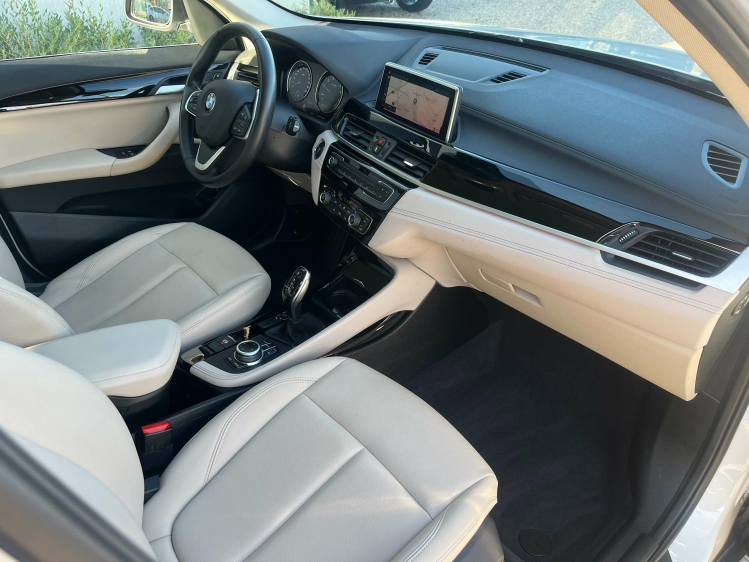 BMW X1 X1 sDrive18iA X-Line LED/Leder/Camera/Sfeerverlich Leconte Motors