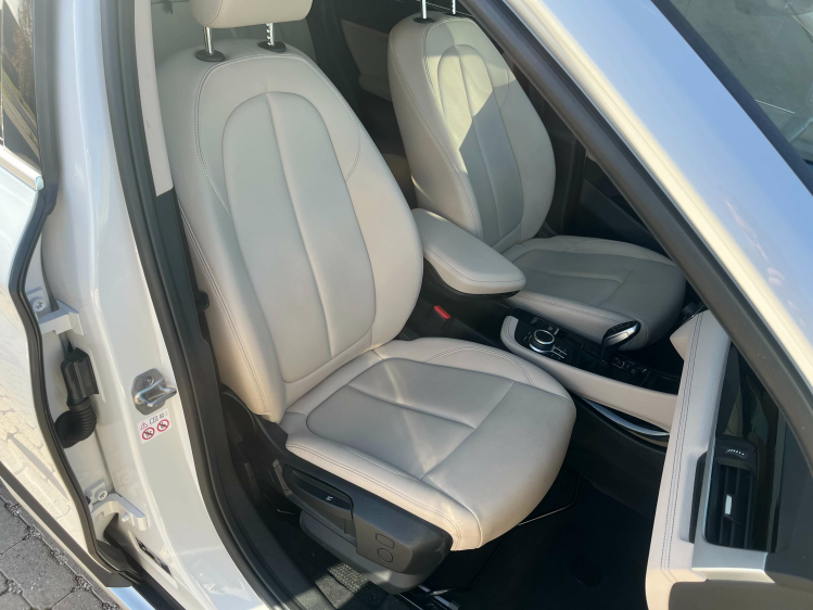 BMW X1 X1 sDrive18iA X-Line LED/Leder/Camera/Sfeerverlich Leconte Motors