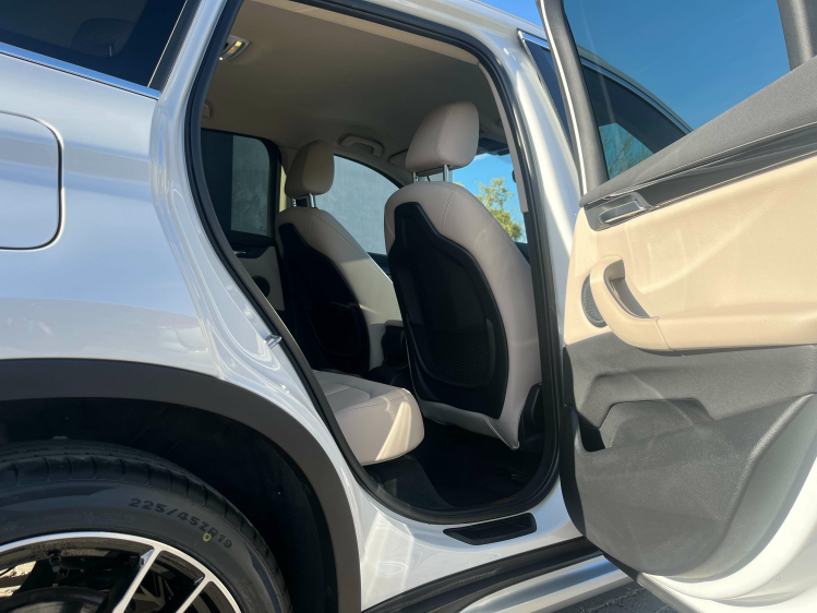 BMW X1 X1 sDrive18iA X-Line LED/Leder/Camera/Sfeerverlich Leconte Motors