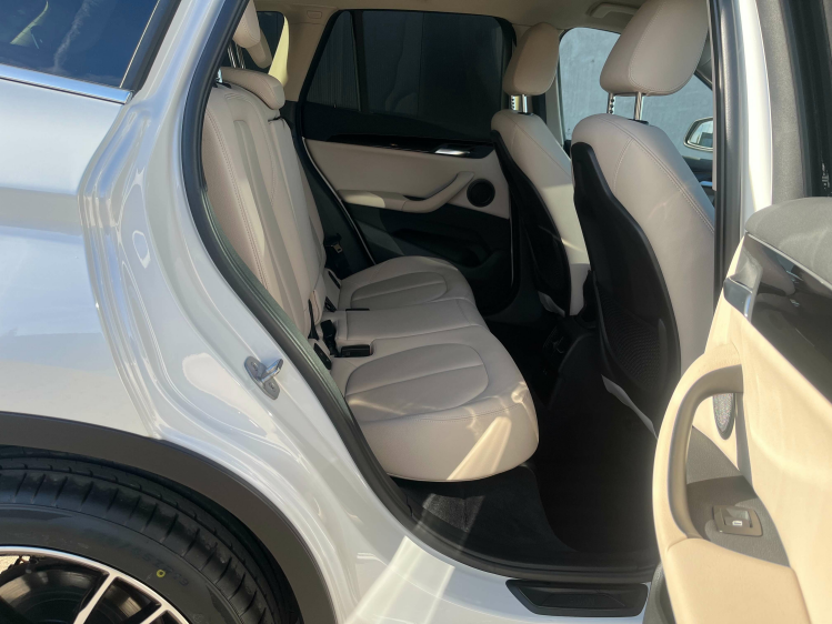 BMW X1 X1 sDrive18iA X-Line LED/Leder/Camera/Sfeerverlich Leconte Motors