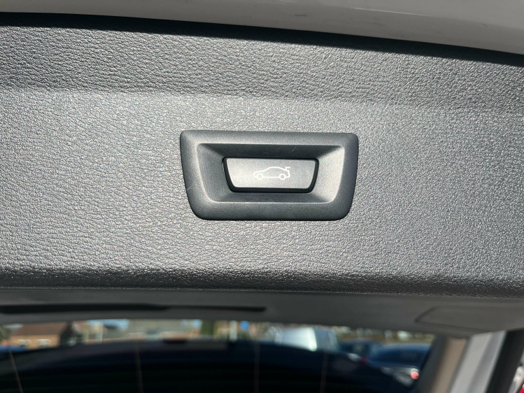 BMW X1 X1 sDrive18iA X-Line LED/Leder/Camera/Sfeerverlich Leconte Motors