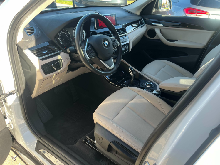 BMW X1 X1 sDrive18iA X-Line LED/Leder/Camera/Sfeerverlich Leconte Motors