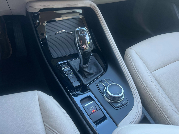 BMW X1 X1 sDrive18iA X-Line LED/Leder/Camera/Sfeerverlich Leconte Motors