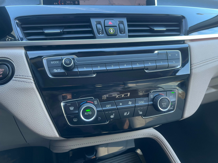 BMW X1 X1 sDrive18iA X-Line LED/Leder/Camera/Sfeerverlich Leconte Motors