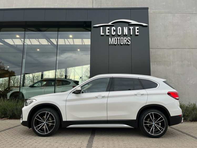 BMW X1 X1 sDrive18iA X-Line LED/Leder/Camera/Sfeerverlich Leconte Motors