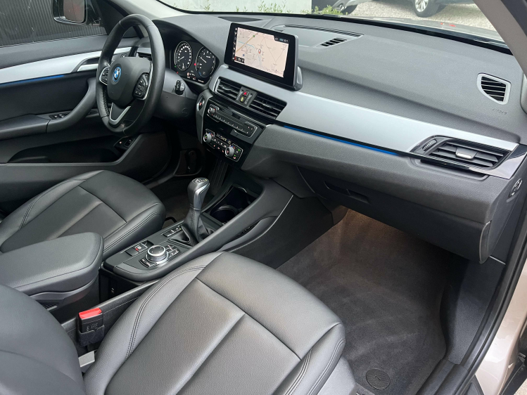 BMW X1 X1 xDrive25e Hybride Panodak/Leder/Trekhaak/CAM/.. Leconte Motors