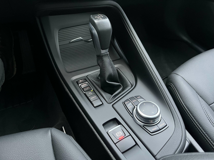 BMW X1 X1 xDrive25e Hybride Panodak/Leder/Trekhaak/CAM/.. Leconte Motors