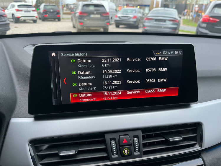 BMW X1 X1 xDrive25e Hybride Panodak/Leder/Trekhaak/CAM/.. Leconte Motors