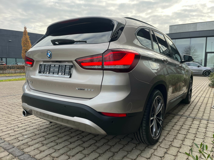 BMW X1 X1 xDrive25e Hybride Panodak/Leder/Trekhaak/CAM/.. Leconte Motors