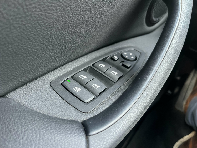 BMW X1 X1 sDrive18iA Leder/Navi-Pro/Carplay/Cruise/PDC... Leconte Motors