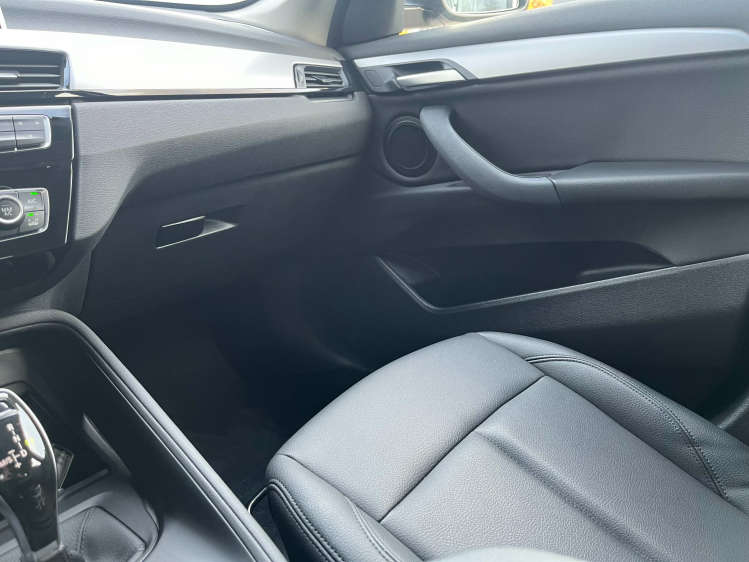 BMW X1 X1 sDrive18iA Leder/Navi-Pro/Carplay/Cruise/PDC... Leconte Motors