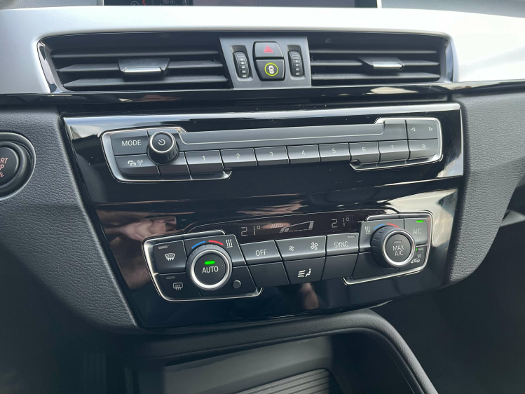 BMW X1 X1 sDrive18iA Leder/Navi-Pro/Carplay/Cruise/PDC... Leconte Motors