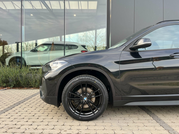 BMW X1 X1 sDrive18iA Leder/Navi-Pro/Carplay/Cruise/PDC... Leconte Motors