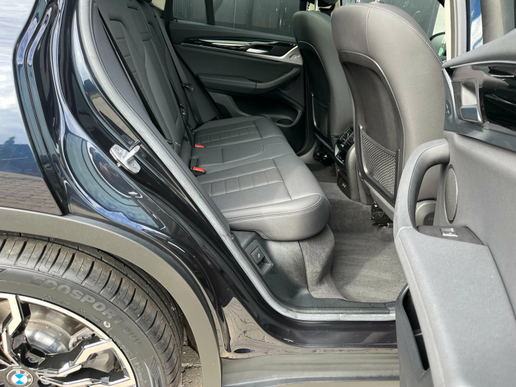 BMW iX3 iX3 Panodak/Trekhaak/Leder/Camera/Carplay/Sfeerver Leconte Motors