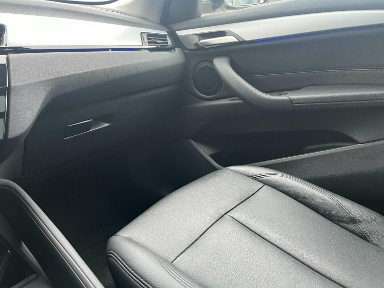 BMW X1 X1 sDrive18iA Panodak/Leder/Gps/Sfeerverlichting Leconte Motors