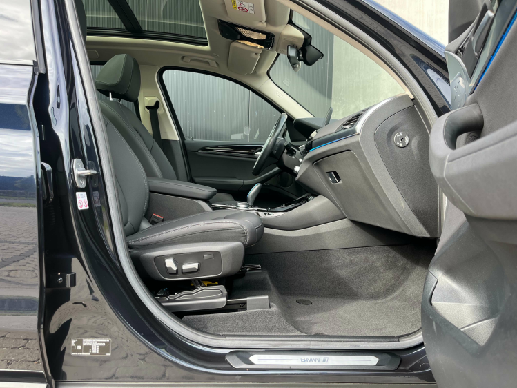 BMW iX3 iX3 Panodak/Leder/Sfeerverlichting/Camera/Carplay! Leconte Motors