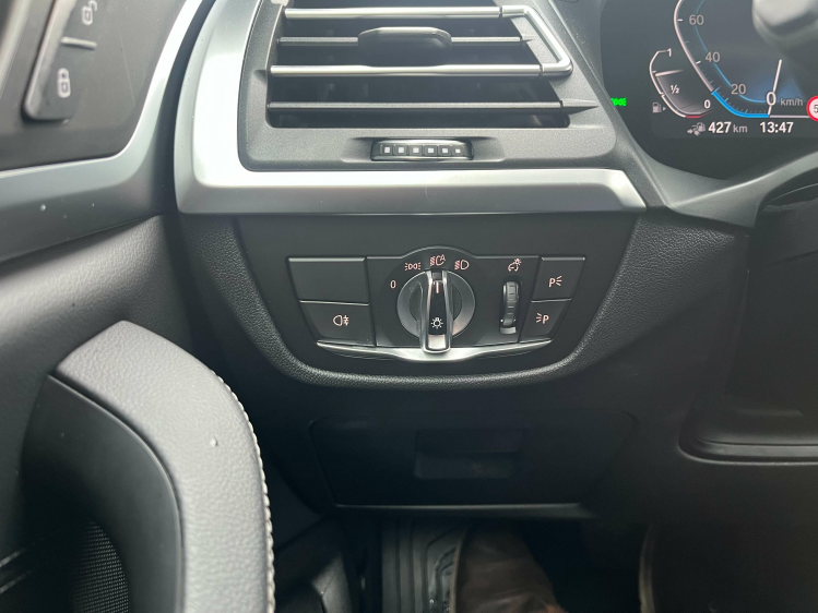 BMW X3 X3 xDrive30e Facelift Sportzetels/Carplay/Camera.. Leconte Motors