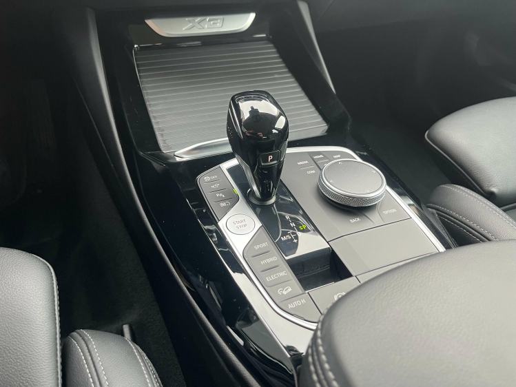 BMW X3 X3 xDrive30e Facelift Sportzetels/Carplay/Camera.. Leconte Motors