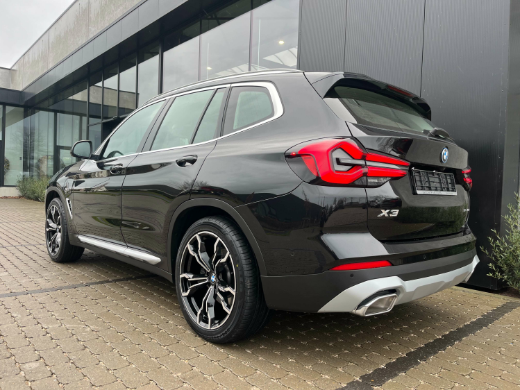BMW X3 X3 xDrive30e Facelift Sportzetels/Carplay/Camera.. Leconte Motors