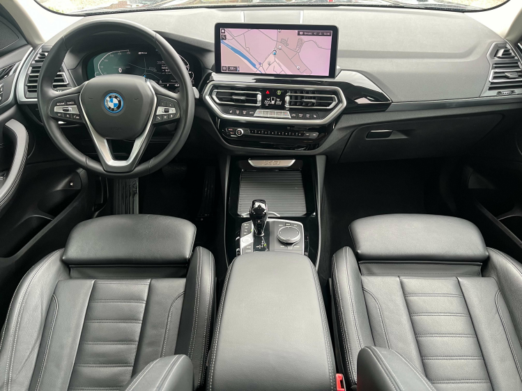 BMW X3 X3 xDrive30e Facelift Sportzetels/Carplay/Camera.. Leconte Motors