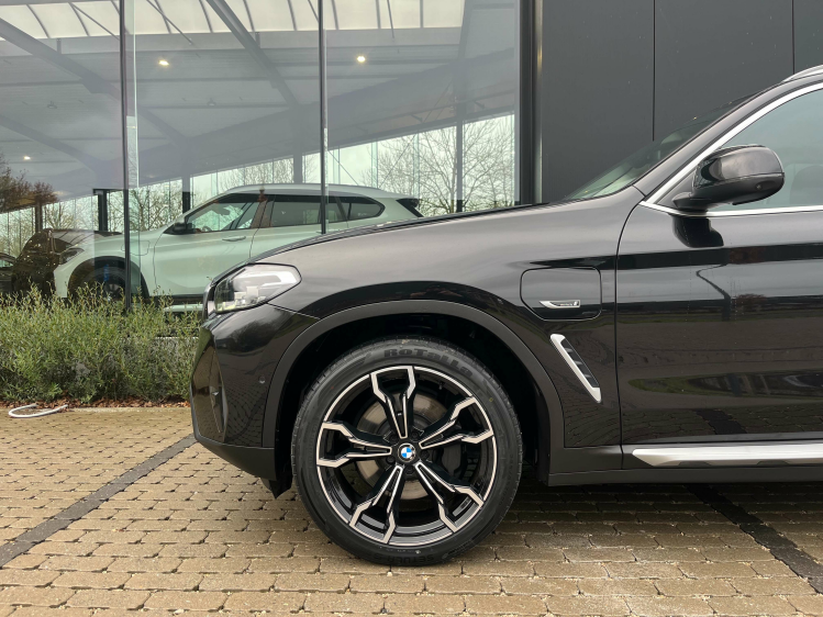 BMW X3 X3 xDrive30e Facelift Sportzetels/Carplay/Camera.. Leconte Motors