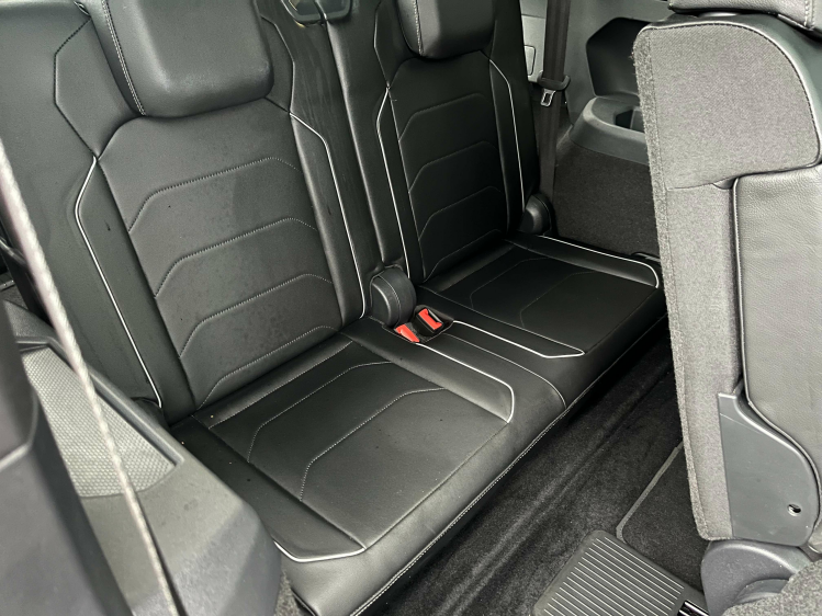 Volkswagen Tiguan Allspace Tiguan Allspace 1.5 TSI DSG R-Line 7-PL Pano/Leder Leconte Motors