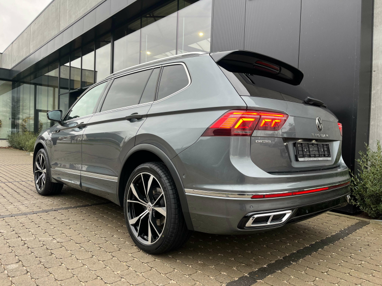 Volkswagen Tiguan Allspace Tiguan Allspace 1.5 TSI DSG R-Line 7-PL Pano/Leder Leconte Motors