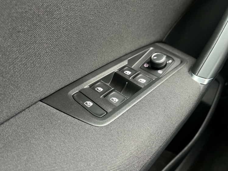 Volkswagen Touran Touran 2.0 TDI DSG Highline Navigatie/ACC/Carplay Leconte Motors