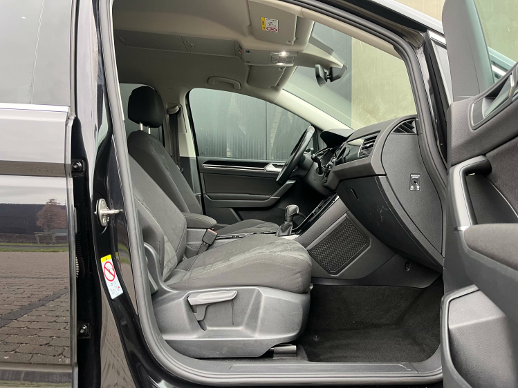 Volkswagen Touran Touran 2.0 TDI DSG Highline Navigatie/ACC/Carplay Leconte Motors