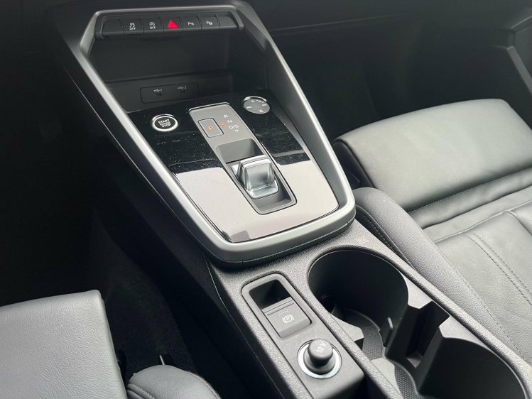 Audi A3 A3 30 TFSI Sportback S tronic Sportzetels/Camera.. Leconte Motors