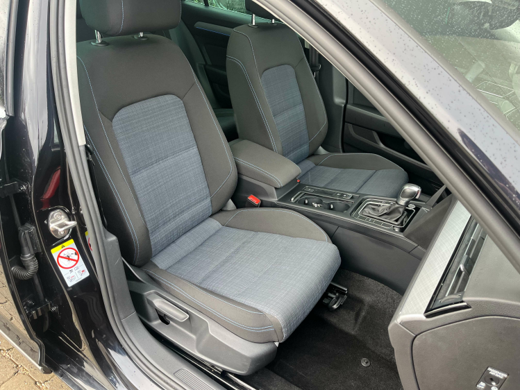 Volkswagen Passat Variant Passat Variant 1.4 TSI Hybride Virtual/Panodak/LED Leconte Motors