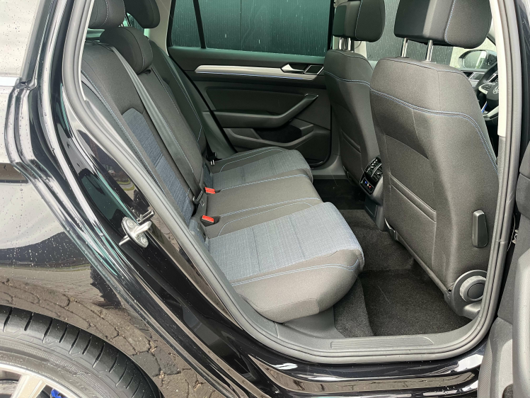 Volkswagen Passat Variant Passat Variant 1.4 TSI Hybride Virtual/Panodak/LED Leconte Motors