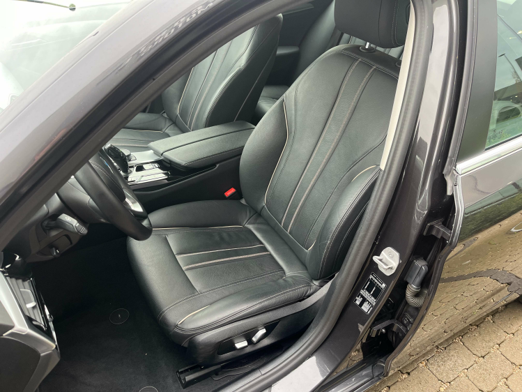 BMW 520 520iA Touring LED/Gps-Pro/Leder/Camera/Carplay/... Leconte Motors