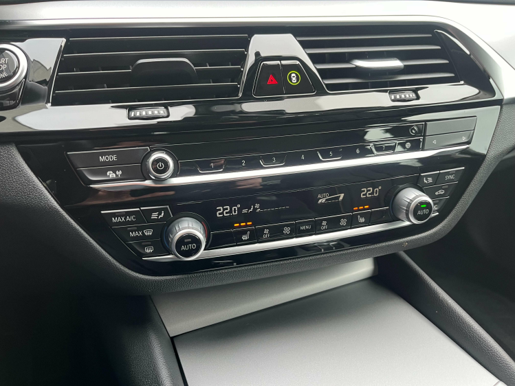 BMW 520 520iA Touring LED/Gps-Pro/Leder/Camera/Carplay/... Leconte Motors