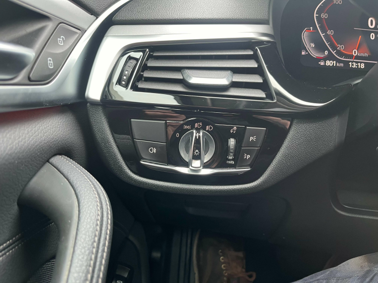 BMW 520 520iA Touring LED/Gps-Pro/Leder/Camera/Carplay/... Leconte Motors