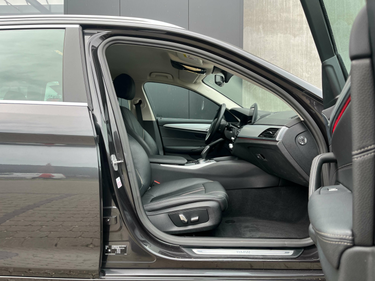 BMW 520 520iA Touring LED/Gps-Pro/Leder/Camera/Carplay/... Leconte Motors