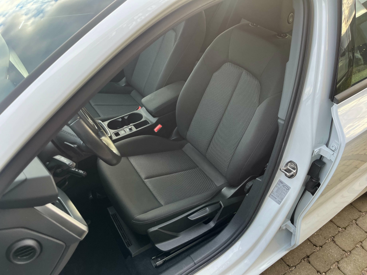 Audi A3 A3 30 TFSI Sportback S tronic Virtual/Sfeerverl/.. Leconte Motors