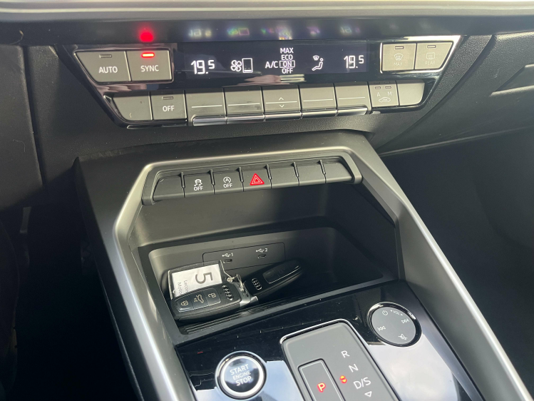 Audi A3 A3 30 TFSI Sportback S tronic Virtual/Sfeerverl/.. Leconte Motors