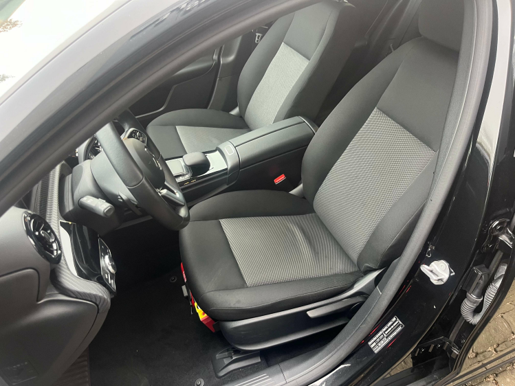 Mercedes-Benz A 180 A 180iA DCT Widescreen/Gps/Cruise/Zetelverwarming Leconte Motors