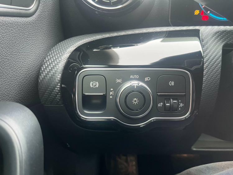 Mercedes-Benz A 180 A 180iA DCT Widescreen/Gps/Cruise/Zetelverwarming Leconte Motors