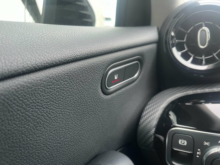 Mercedes-Benz A 180 A 180iA DCT Widescreen/Gps/Cruise/Zetelverwarming Leconte Motors