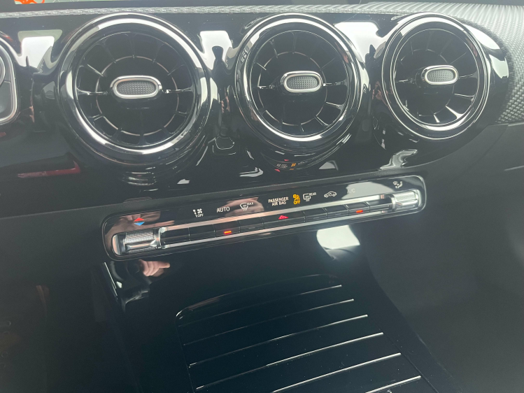 Mercedes-Benz A 180 A 180iA DCT Widescreen/Gps/Cruise/Zetelverwarming Leconte Motors