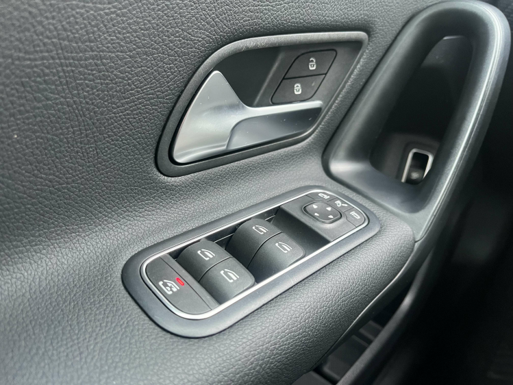 Mercedes-Benz A 180 A 180 7G-DCT Berline Widescreen/Navigatie/Camera.. Leconte Motors