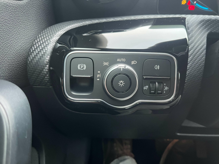 Mercedes-Benz A 180 A 180 7G-DCT Berline Widescreen/Navigatie/Camera.. Leconte Motors