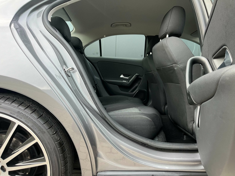 Mercedes-Benz A 180 A 180 7G-DCT Berline Widescreen Carplay/Camera/GPS Leconte Motors