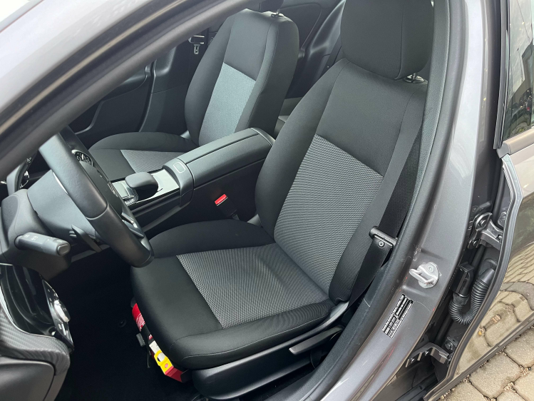 Mercedes-Benz A 180 A 180 7G-DCT Berline Widescreen Carplay/Camera/GPS Leconte Motors