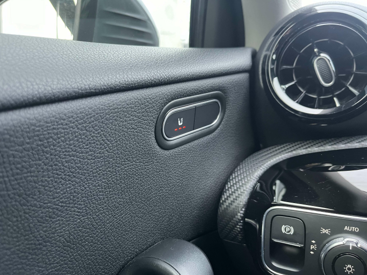 Mercedes-Benz A 180 A 180 7G-DCT Berline Widescreen Carplay/Camera/GPS Leconte Motors